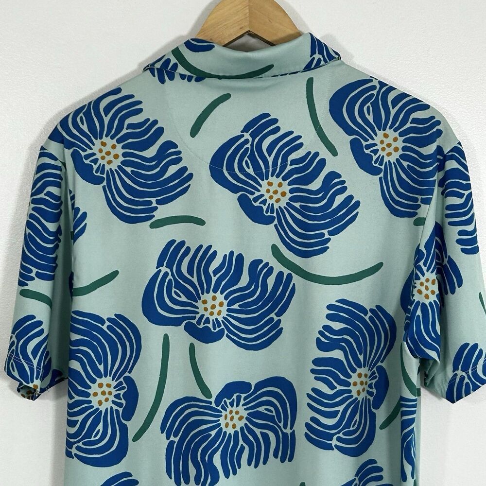 Bad Birdie Polo Shirt Golf Men's Size Medium Blue Floral Print Preppy Comfort - Picture 10 of 10